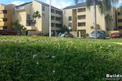 Condominio en venta en Miami, Florida, 1 dormitorio, 67.35 m2 № 1983346 - foto 1