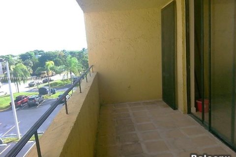 Condominio en venta en Miami, Florida, 1 dormitorio, 67.35 m2 № 1983346 - foto 15
