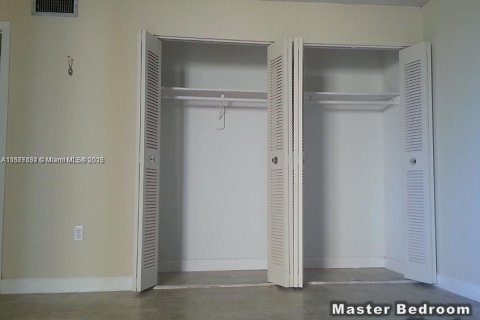 Condominio en venta en Miami, Florida, 1 dormitorio, 67.35 m2 № 1983346 - foto 8