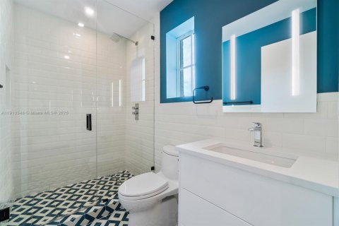 Casa en venta en Aventura, Florida, 5 dormitorios, 326.18 m2 № 1966476 - foto 30