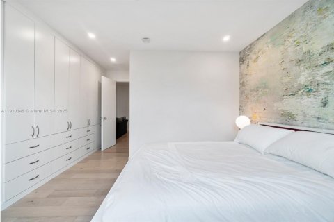 Casa en venta en Aventura, Florida, 5 dormitorios, 326.18 m2 № 1966476 - foto 25