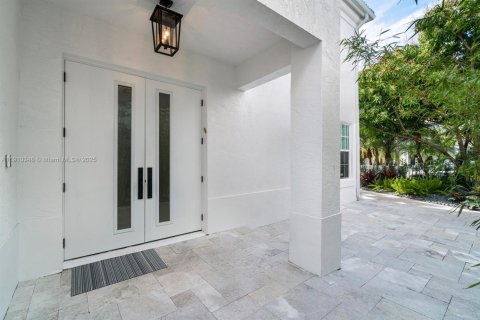 Casa en venta en Aventura, Florida, 5 dormitorios, 326.18 m2 № 1966476 - foto 2