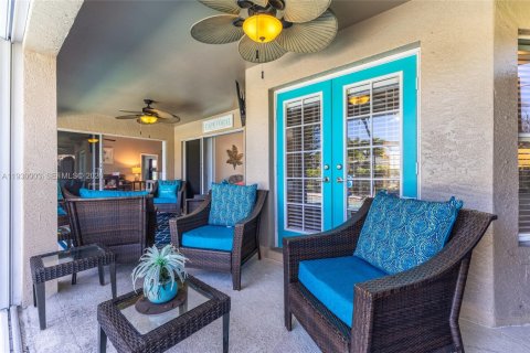 Casa en venta en Cape Coral, Florida, 4 dormitorios № 2000214 - foto 19