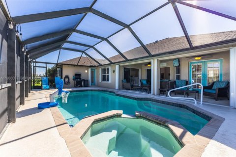 Casa en venta en Cape Coral, Florida, 4 dormitorios № 2000214 - foto 21