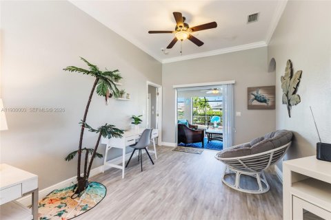 Casa en venta en Cape Coral, Florida, 4 dormitorios № 2000214 - foto 9