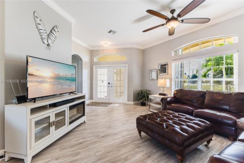 Casa en venta en Cape Coral, Florida, 4 dormitorios № 2000214 - foto 7