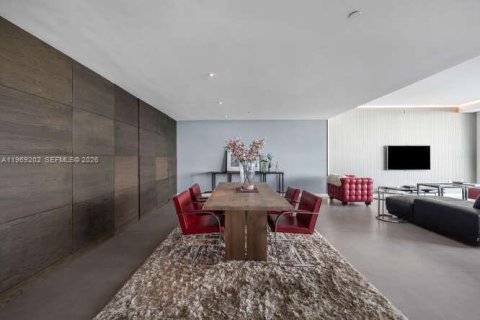 Condominio en alquiler en Miami, Florida, 3 dormitorios, 245.91 m2 № 2030991 - foto 6