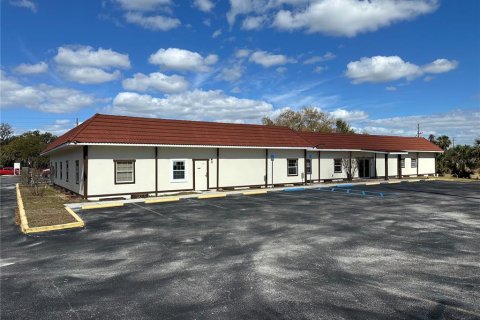 Propiedad comercial en Leesburg, Florida 910.44 m2 № 2116231