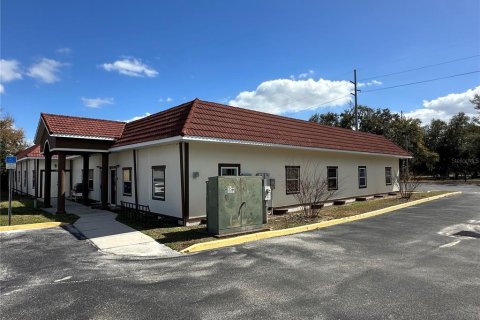 Купить коммерческую недвижимость в Лисбург, Флорида 910.44м2, № 2116231 - фото 2