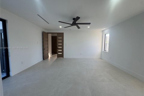 Villa ou maison à vendre à Miami, Floride: 5 chambres, 308.06 m2 № 2033573 - photo 23