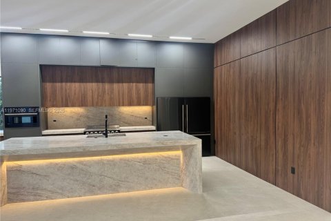 Villa ou maison à vendre à Miami, Floride: 5 chambres, 308.06 m2 № 2033573 - photo 4