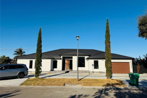 Villa ou maison à vendre à Miami, Floride: 5 chambres, 308.06 m2 № 2033573 - photo 22