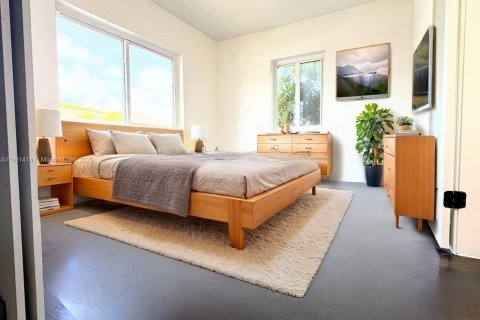 Apartamento en alquiler en Miami Beach, Florida, 1 dormitorio, 56.21 m2 № 1975518 - foto 1