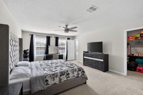 House in Haines City, Florida 4 bedrooms, 178.37 sq.m. № 2210811 - photo 20
