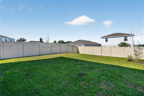 House in Haines City, Florida 4 bedrooms, 178.37 sq.m. № 2210811 - photo 25