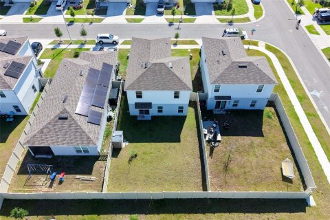 House in Haines City, Florida 4 bedrooms, 178.37 sq.m. № 2210811 - photo 28