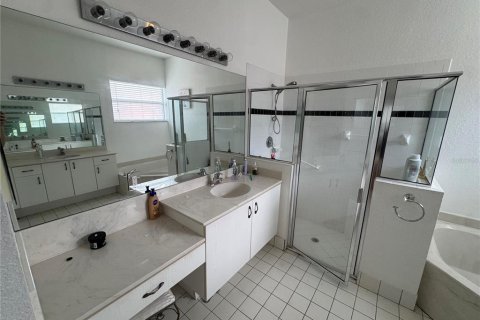 House in Saint Lucie, Florida 3 bedrooms, 193.24 sq.m. № 2151139 - photo 18