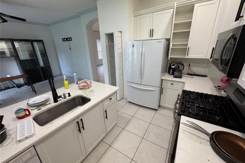 House in Saint Lucie, Florida 3 bedrooms, 193.24 sq.m. № 2151139 - photo 13