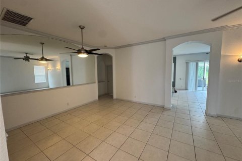 House in Saint Lucie, Florida 3 bedrooms, 193.24 sq.m. № 2151139 - photo 9