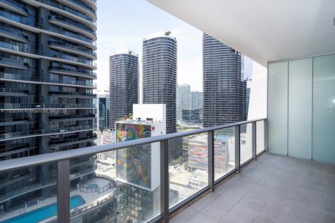 Condo in Miami, Florida, 1 bedroom  № 1937555 - photo 9