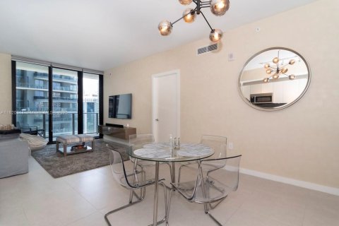 Condo in Miami, Florida, 1 bedroom  № 1937555 - photo 6