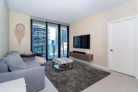 Condo in Miami, Florida, 1 bedroom  № 1937555 - photo 5