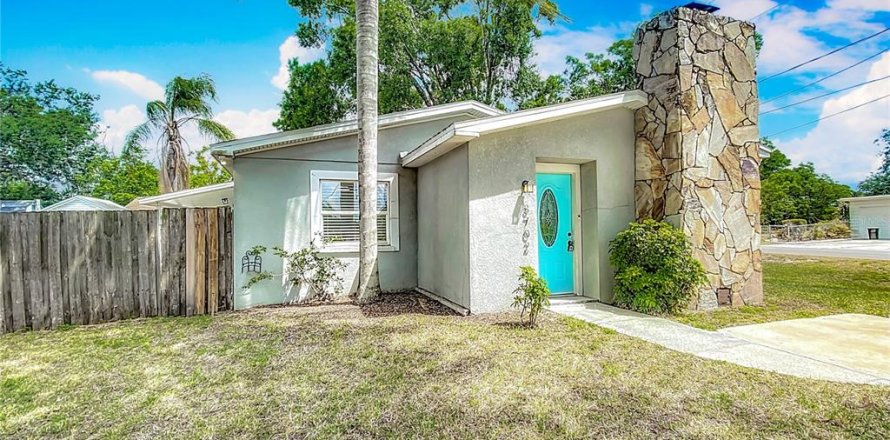 Casa en Plant City, Florida 3 dormitorios, 136.01 m2 № 1720013