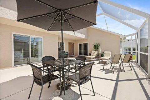 House in Summerfield, Florida 3 bedrooms, 156.63 sq.m. № 1618935 - photo 8