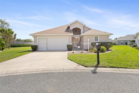 House in Summerfield, Florida 3 bedrooms, 156.63 sq.m. № 1618935 - photo 1