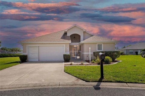 House in Summerfield, Florida 3 bedrooms, 156.63 sq.m. № 1618935 - photo 12