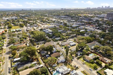 Immobilier commercial à vendre à Dania Beach, Floride: 123.37 m2 № 2031449 - photo 9