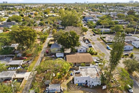 Immobilier commercial à vendre à Dania Beach, Floride: 123.37 m2 № 2031449 - photo 10