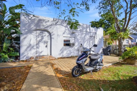 Immobilier commercial à vendre à Dania Beach, Floride: 123.37 m2 № 2031449 - photo 17