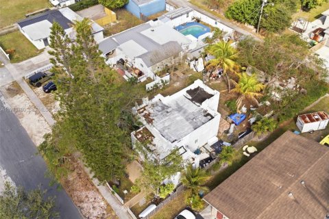 Immobilier commercial à vendre à Dania Beach, Floride: 123.37 m2 № 2031449 - photo 7