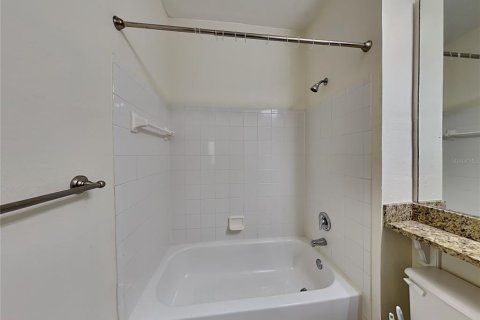 Casa en alquiler en Lake Mary, Florida, 2 dormitorios, 111.48 m2 № 1905768 - foto 14