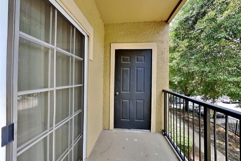 Casa en alquiler en Lake Mary, Florida, 2 dormitorios, 111.48 m2 № 1905768 - foto 15