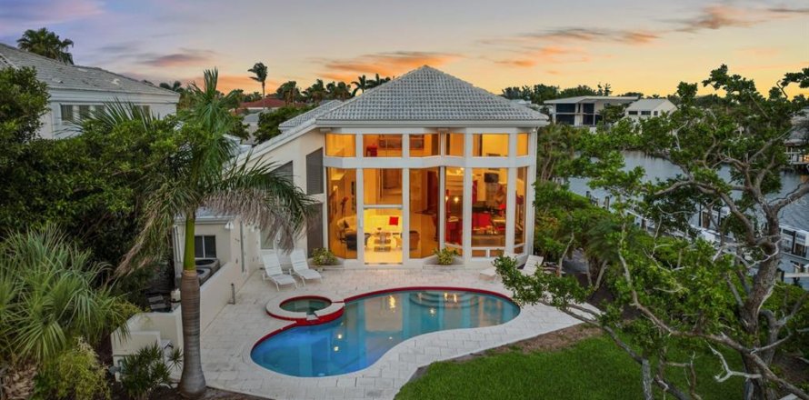 Casa en Longboat Key, Florida 3 dormitorios, 346.25 m2 № 1847219