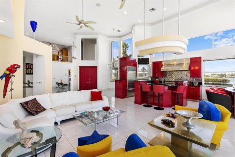 Casa en venta en Longboat Key, Florida, 3 dormitorios, 346.25 m2 № 1847219 - foto 17