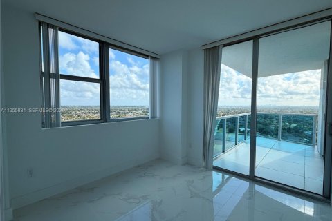 Condominio en alquiler en Sunrise, Florida, 3 dormitorios, 145.86 m2 № 2010794 - foto 7