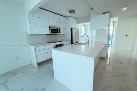 Condominio en Sunrise, Florida, 3 dormitorios  № 2010794