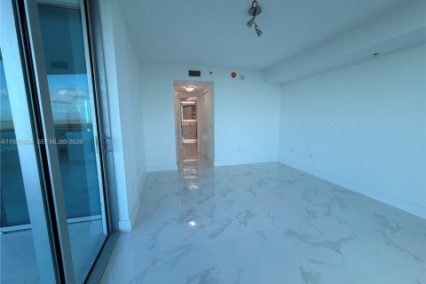 Condominio en alquiler en Sunrise, Florida, 3 dormitorios, 145.86 m2 № 2010794 - foto 8