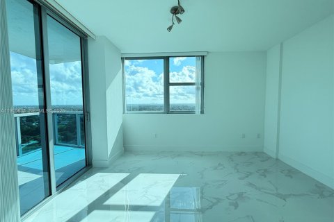 Condominio en alquiler en Sunrise, Florida, 3 dormitorios, 145.86 m2 № 2010794 - foto 11