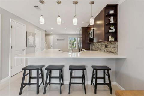 Condo in Saint Petersburg, Florida, 2 bedrooms  № 2234664 - photo 10