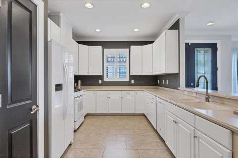 House in Sarasota, Florida 2 bedrooms, 152.27 sq.m. № 1784425 - photo 15