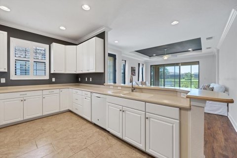 House in Sarasota, Florida 2 bedrooms, 152.27 sq.m. № 1784425 - photo 14