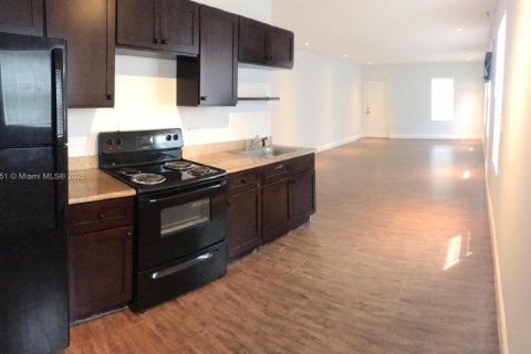 Appartement à louer à Miami, Floride: 55.74 m2 № 1875098 - photo 2