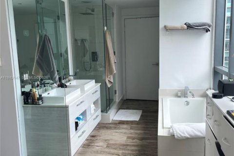 Copropriété à louer à Miami, Floride: 1 chambre, 65.59 m2 № 2000205 - photo 16