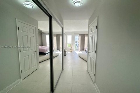 Снять в аренду кондоминиум в Авентура, Флорида 2 спальни, 169.08м2, № 2153574 - фото 20
