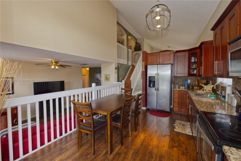 House in Pembroke Pines, Florida 4 bedrooms, 193.89 sq.m. № 1880146 - photo 19