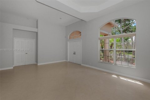 Купить виллу или дом в Уэстон, Флорида 5 спален, 301м2, № 1976012 - фото 15